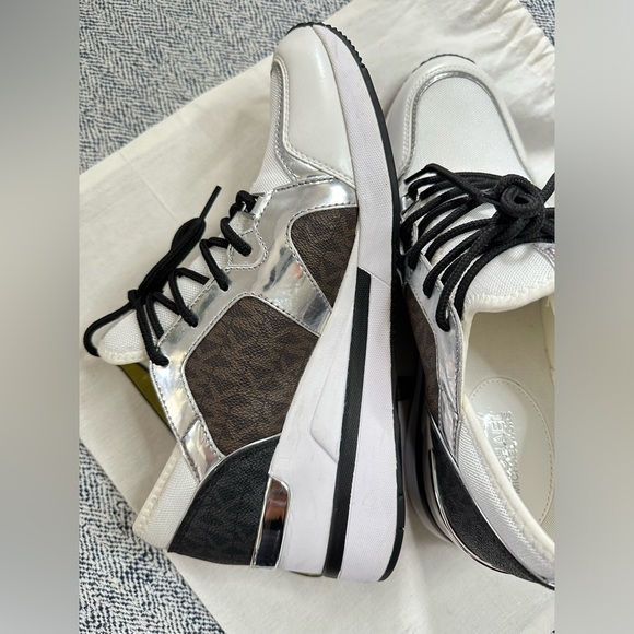 Tenis Michael Kors Lady Platform Rubber Outsole Size 10 - Picture 2 of 9